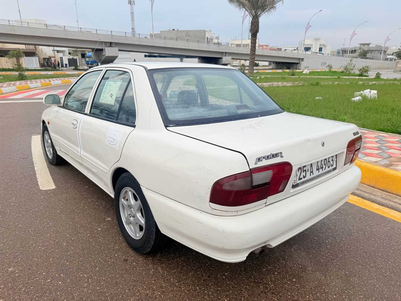 بروتون موديل 2004گير ومحرك شرط أوتوماتيك سنوية جديد مشروع وطني رقم الماني بيها دفتر بانزين شاشة ايباد كامرة خلفية دوار قطعتين بيها صبغ وبيها تعديل بارد واحد سيارة جاهز من كل النواحي صدر جديد تيارات جديد باتري جديد تبريد ثلج تدفئة شغال كهربائيات كلها شغال عنوان كركوك طريق بغداد يم حلويات اطلس السعر 56 وبيها مجال بسيط رقم *********** كركوك, العراق
