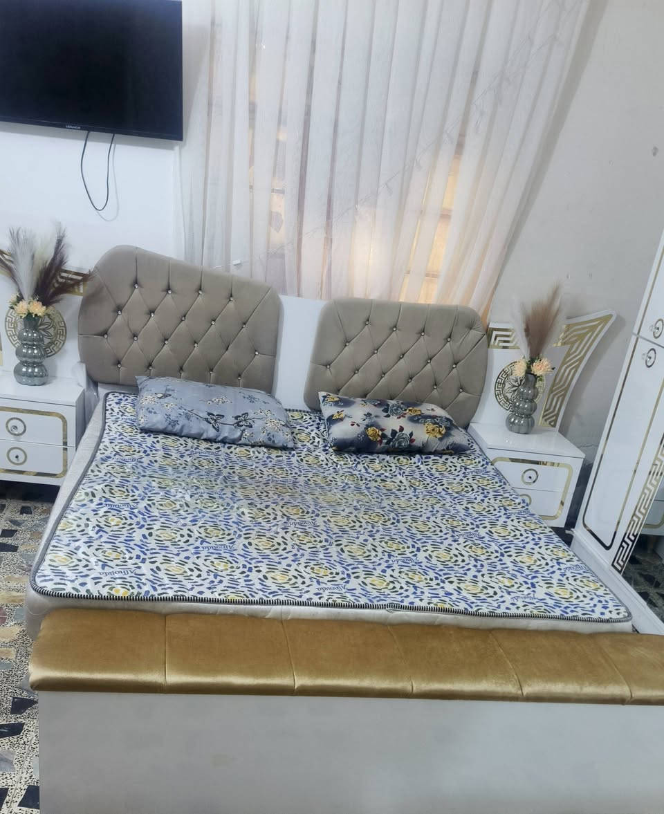 غرفه تركيا 9 قطع جديده بدون اي ضرر السعر ٦٥٠ بغداد البلديات ***********
