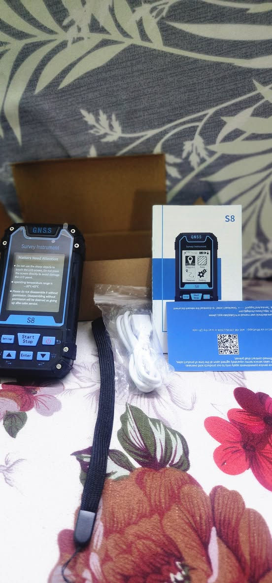 جي بي اس  نوع   S8   بنظام  GNSS  لقياس الاراضي الزراعية  مع  محيطها  مع امكانية الربط  على كوكل ايرث  و اجراء   عمليات  الرفع و التسقيط  
بالاضافة الى مميزات  اخرى
للتواصل   ***********   
يتوفر   توصيل
