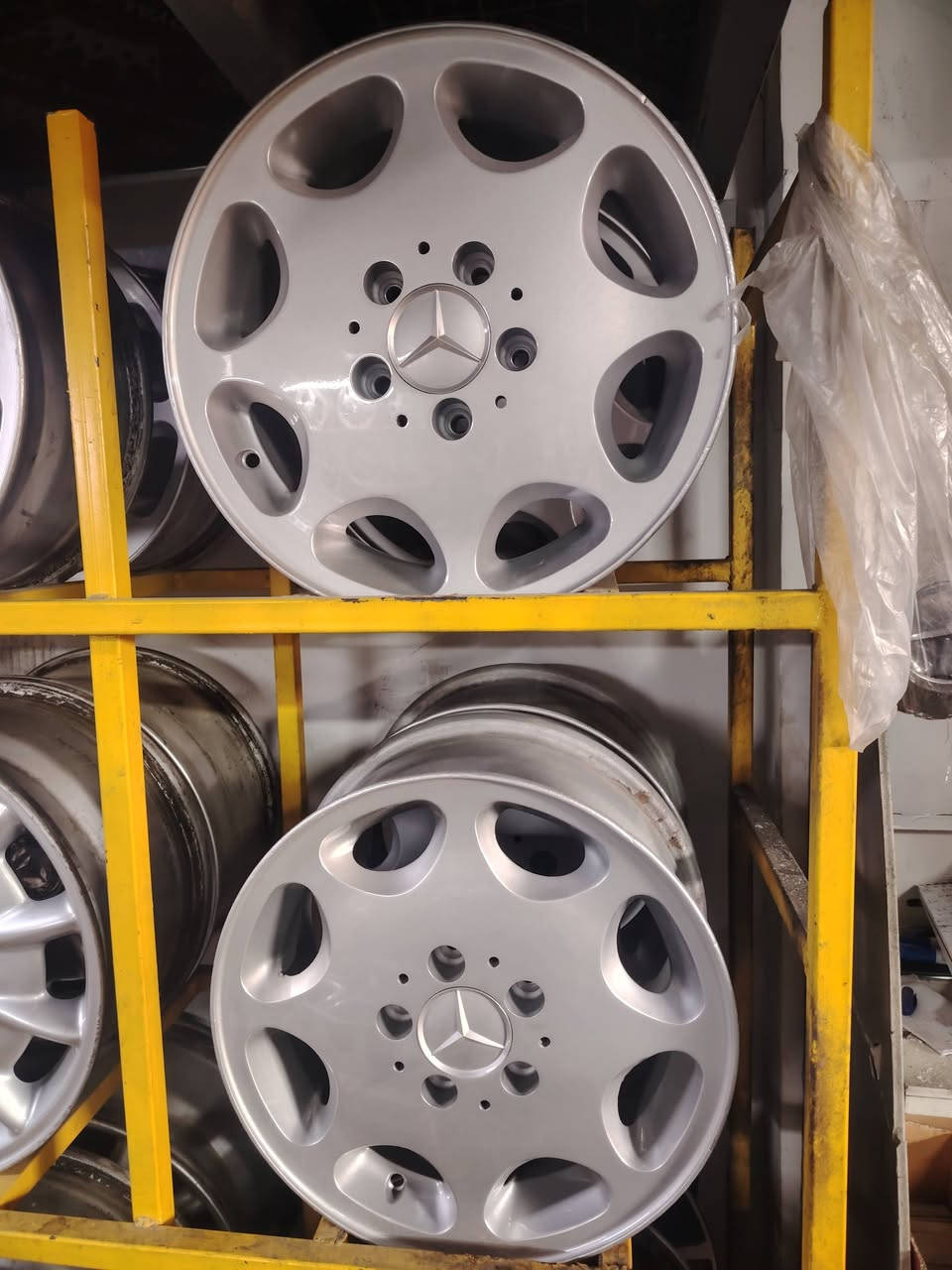 سلام عليكم ورحمة الله وبركاته
ابو شهاب الكوردي لبيع وشراء وياله مرسيدس بنز

#توصيل لكل محافظات العراق موجود
للاستفسار الاتصال على الرقم كورك واسيا واتساب
عنوان اربيل صناعة جنوبية مجمع تايرات
***********
***********
