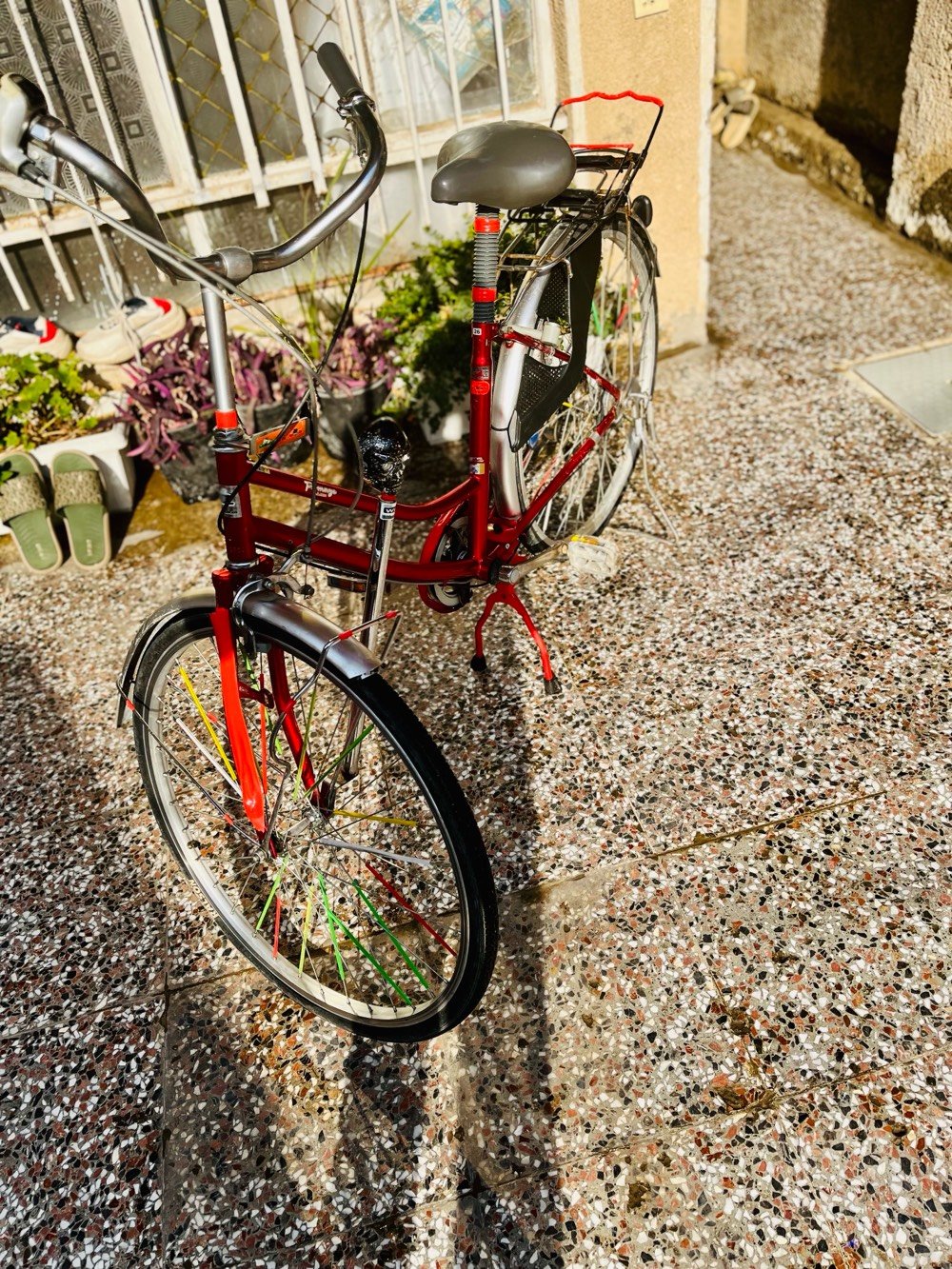 بناتي حاويه حجم26 سعر:80بي مجال مكاني بغداد شهداء عبيدي ثانيه 