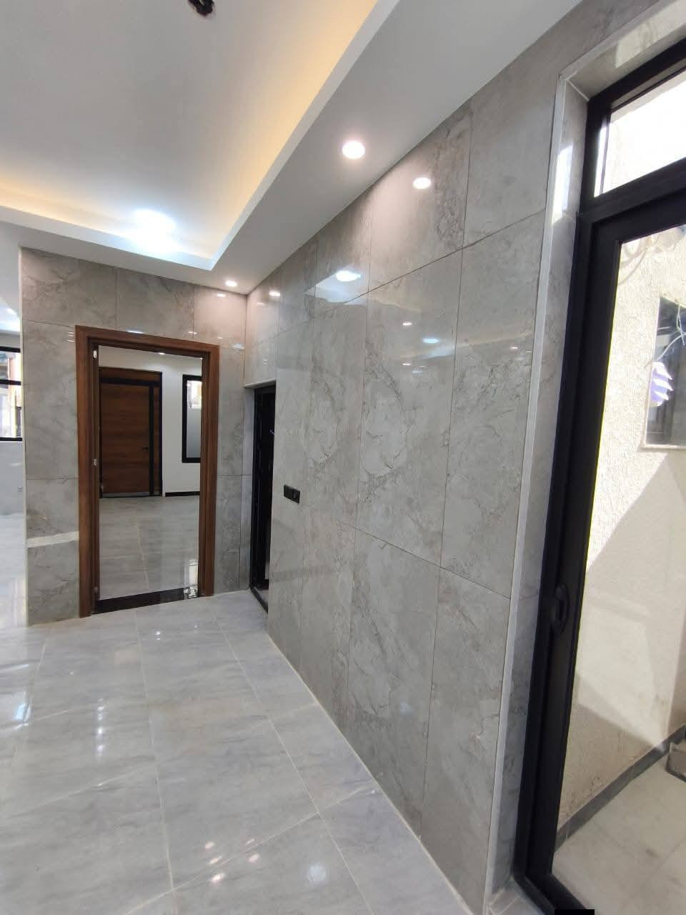 سلام عليكم
🏡 للبيع – دار زيرو جاهز للسكن 🏡

🔹 الموقع: بغداد – الدورة – البوعيثة

📌 مجمع السلطان الثالث 

تفاصيل العقار:

✅ المساحة: 100 متر

✅ الواجهة: 6.25 متر

✅ النزال: 16 متر

✅ عدد الطوابق: طابقين وبيتونه ✅حديث

مواصفات البناء:

✔️ 3 غرف نوم واسعة

✔️ استقبال مريح

✔️ صالة واسعة

✔️ مطبخ بتصميم عصري

✔️ صحيات عدد (2)

✔️ تشطيب درجة أولى مع جميع الخدمات

🛑 ملاحظة: الدار جاهزة للسكن فورا ً

📜 نوع العقار: طابو زراعي – سند 25 – إقرار محكمة

📞 للاستفسار:

📲 اتصال أو واتساب:
( مكتب الكرار2 للاستثمار والتطوير العقاري)
☎️ ***********

 #هاشتاك #دعم #مشاركات #تفاعل #لايك
