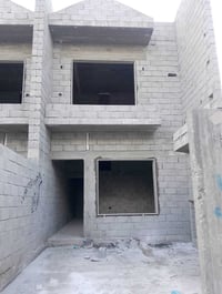 اسطه مرمر شغل هندسي درجه اولى.وبسعر مناسب ورخيص.  07709901805