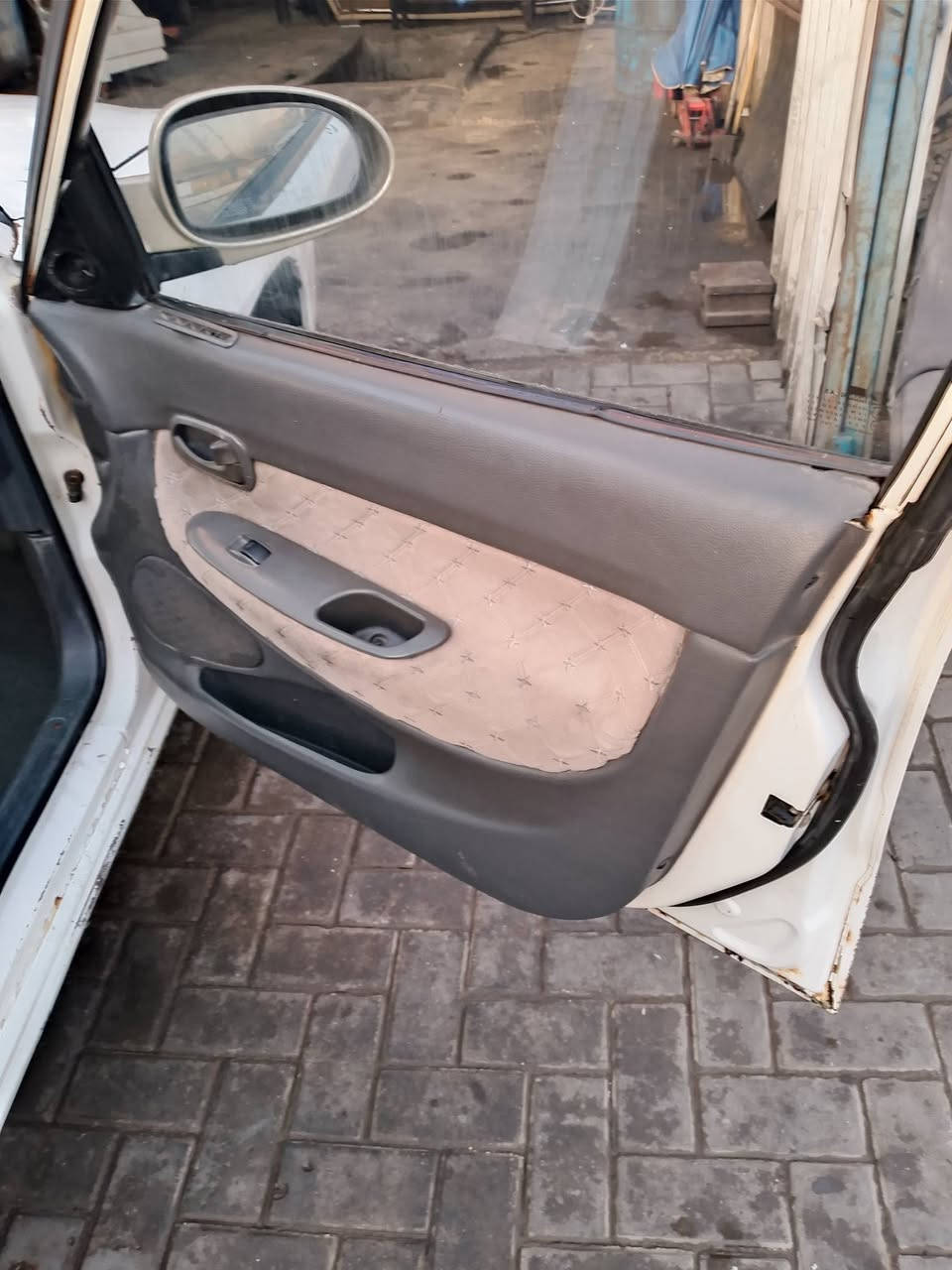 دايو نوبره موديل ٩٩ تبريد شغال كهربائيات كلها شغاله منضومه عدسات شاشه كامره محرك كير نضاف حداديه نضيف مشروع موازي شرط التحويل السعر ٢٨ وبيها مجال مكاني بغداد الدوره ***********
