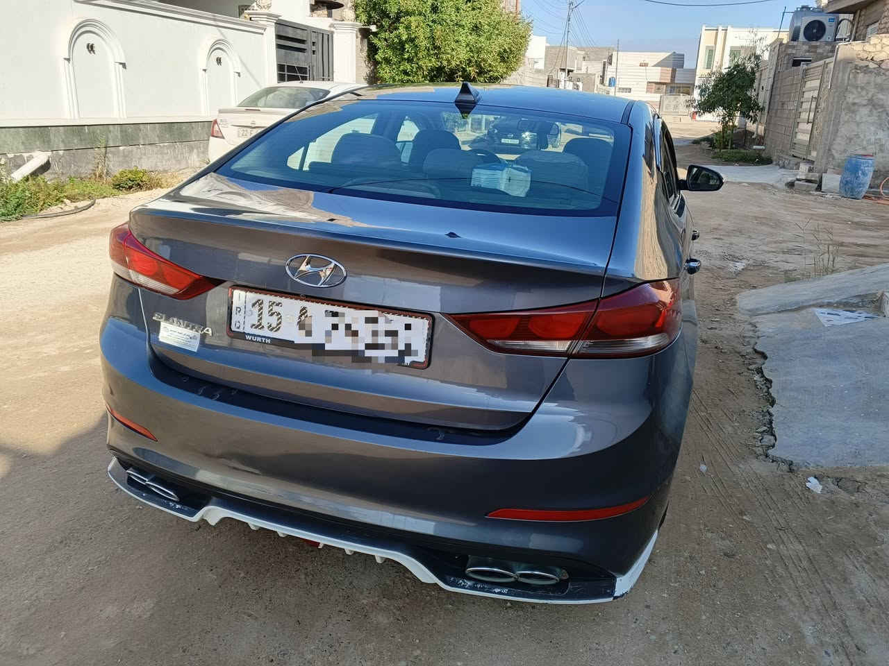 من رخصة الأدمن المحترم 
النترا موديل 17 فول 1/1
فتحه 
بصمه 
تحكم ستيرن 
اشاير بالمري 
تدفئة بالكشنات 
حره مسجلة انبار جديده 
السعر 13500 
***********
