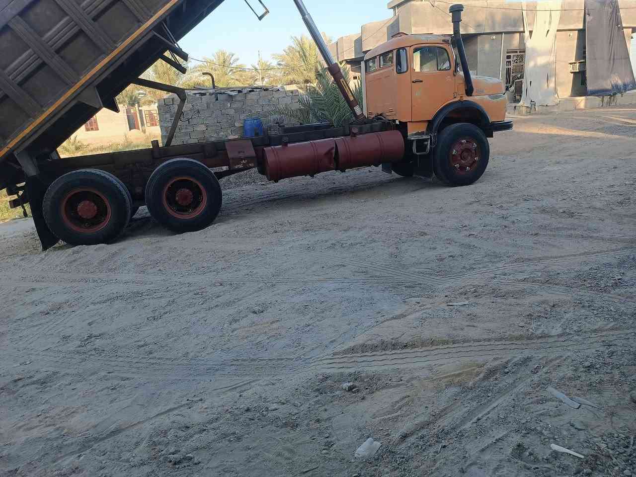 لبيع موديل ٨٠ ابلاديه  مكفوله شاصي ابلادي محرك كير مجموعه جديد جاهزه لشقل  عنوان الكرمه ***********
