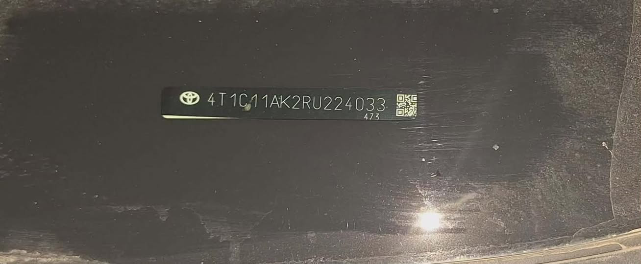 ارخص كامري كامري موديل ٢٠٢٤ حادثها موضح بصور بدون ايرباك مكفوله حتى من الشخط سياره جديده ع وضع الشركه مرقمه وحتى اهنا بعراق ما ماشيه بعدها ع مشي امريكا مكاني بغداد والسعر ١٩٥  باداد حي العامل ‭٠٧٨٢ ٢٥٢ ٧١٦٦‬

