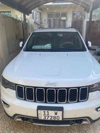 جيب كراند شيروكي 2018 لمتد فول مواصفات فور ويل وارد خليجي للبيع 29000$...