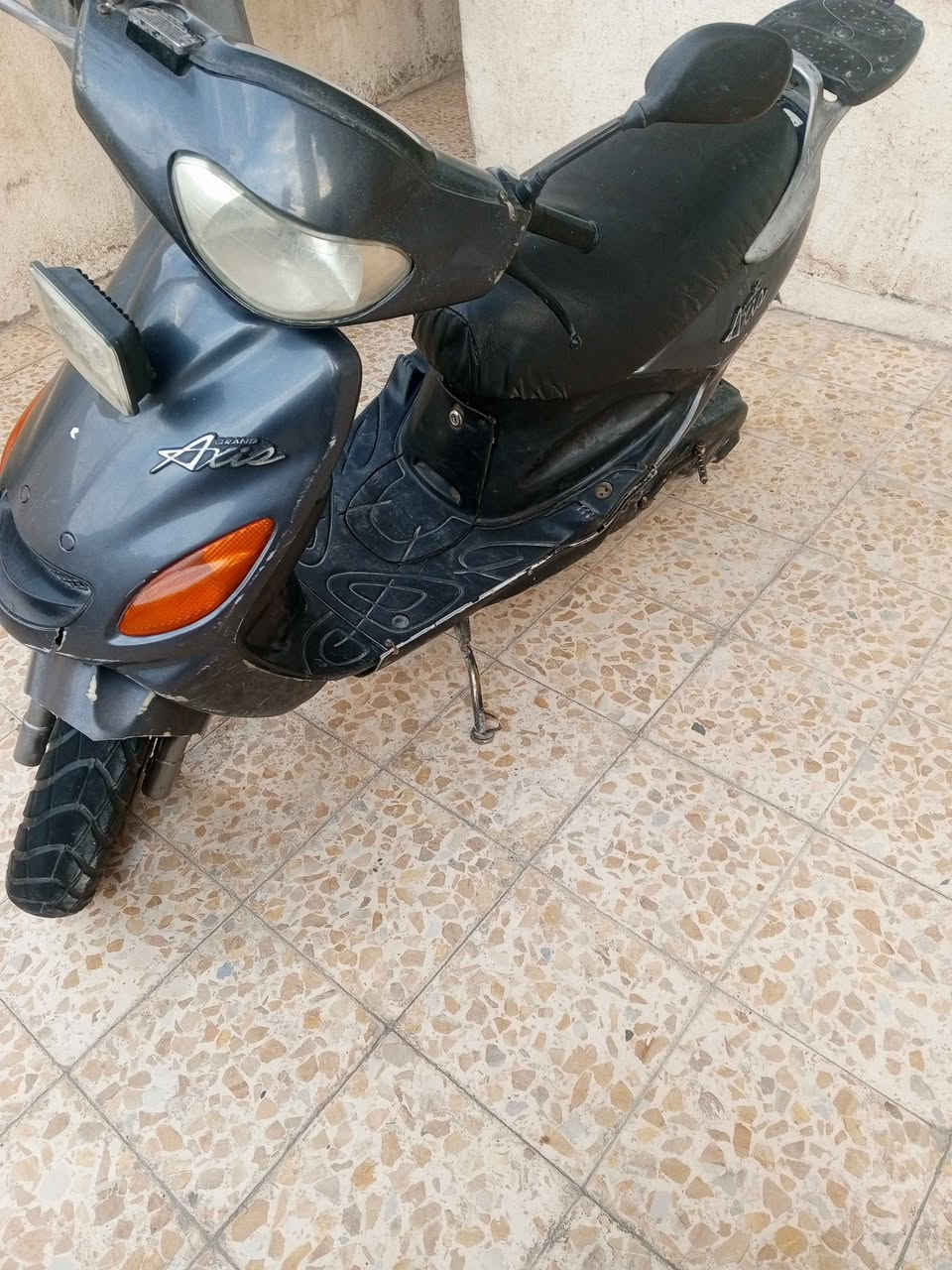 اكزز كراند ياباني نضيفه جدا تايرات بلكارتون كلش سلف هندر لايتات بيها ثنين وثنينهن شغالات سرعه 100ةمكينه بلاد مامفتوحه شرط الفحص كلها شغاله تمام عنوان حيانيه شارع القسم العام السعر 275 بدون عمله البصرة, العراق


**إذا كنت صاحب هذا الإعلان وتريد حذفه لأي سبب، رجاءا أرسل رسالة إلى الدعم الفني**