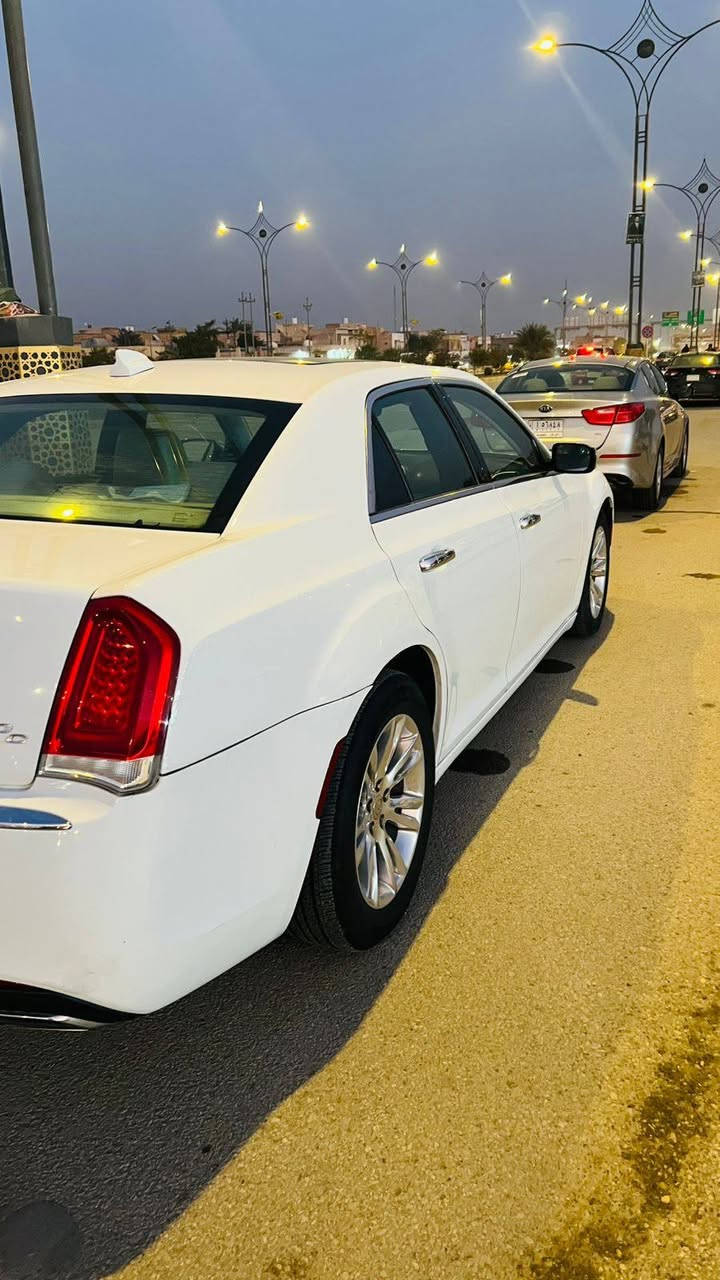 سلام عليكم أوباما للبيع سياره فول مواصفات رقم بغداد أصل ١٦ مرمز ٢٠  جاملغ أمبدل ايمن بدون أي ضرر مكان السياره ناصريه مركز تواصل ع هذا الرقم ***********   السعر  ١٩٠  بيها مجال قليل
