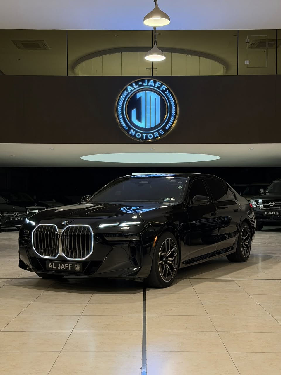السلام عليكم
 Bmw 740 individual
موديل 2024 ,السيارة طلب خاص فول مواصفات بانوراما وابواب بصمة وتشغيل عن بعد ورادارت امامي وخلفي ونقطة عمياء واوتو بارك واوتو بايلوت قيادة إلية و٤ كامرات وصندوك وابواب شفط وانارة متعددة الالوان وكشنات جلد وتدفئة وتبريد وكهرباء وميموري  وداتا شو (hud) وشاشات بالابواب الخلفية تتحكم بكامل السيارة وبردات خلفية ومواصفات هواية متخلص  وارد امريكي بيهة قطعتين صبغ بدون دواخل بدون ايرباك.  وماشية 30 الف 
السيارة مرقمة سليمانية الجديد وبيهة كتاب تضليل من دائرة المرور
السعر: 685  ورقة 
للأستفسار: ***********
العنوان: السليمانية المعارض الجديدة (الجاف موتورز)

