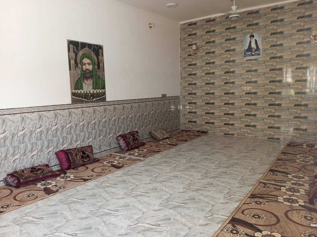 دار للبيع المساحة 220م
موقع الدار // حي المنتظر الفرع الثالث 
للاستفسار الإتصال على الرقم التالي 
*********** 
***********
