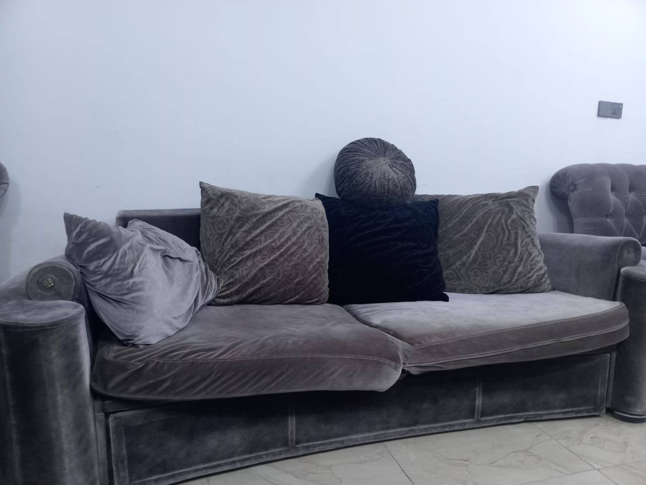 تخم اربع قطع مستعمل للبيع في بغداد الكرخ الثانيه الرساله الاولى
السعر 150
الرقم ***********
