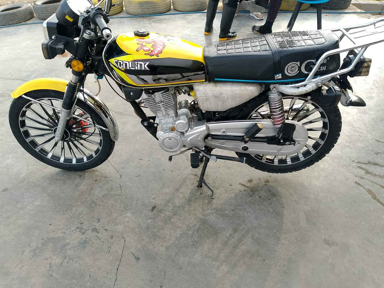 للبيع سيفان موديل 2025كفالة عامة من كلشي. اوراق كاملة مابيها اي نقص الرقم ***********السعرً750 وبيها مجال مكاني اديالى الخالص هبهب
