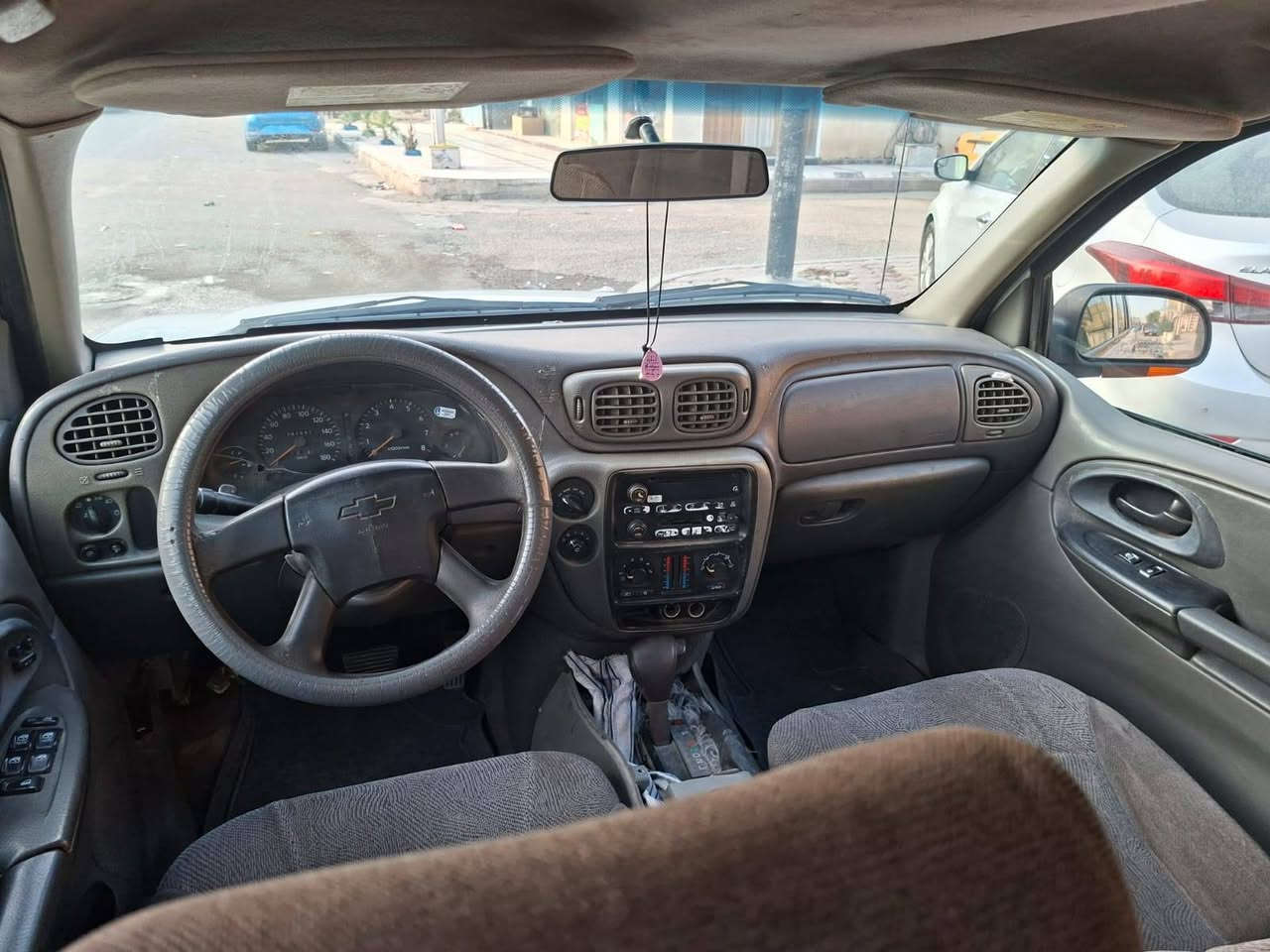 السلام عليكم بلايزر للبيع مزاد وزاره الدخليه ٢٠٠٤ مكينه 3000جاهزه من كلشي مكان ناصريه مركز السعر48 بيه مجال بسيط رقم هاتف ***********
