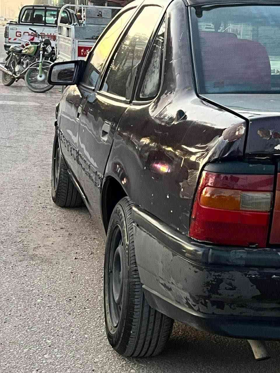 جحم 20 موديل 91 سنويه عضم عاج مشروع وطني 
بيها بطاقة بانزين شرط تحويل 
محرك جديد ماصار شهر شديته
حداديه كامل جاهزه تخم تايرات باتري صدر امامي خلفي دبلات بريك كهربائيات كلها شغاله درايم شفتات ثنينهم الامامي جديد مبدلهم  داخلها حلو دوشمه جديده مسجل سماعات تخم كلها شغاله مجهزها للبيت ومحلي فقط سياره تحتاج صبغ وصور كدام العين رايدها ب30 ورقه وبالعافيه ع الياخذها 
 اخوان سياره ل ابن عمي هاذ رقمه ***********
للبيع او مراوس مكان سياره كركوك حي العسكري كركوك, العراق
