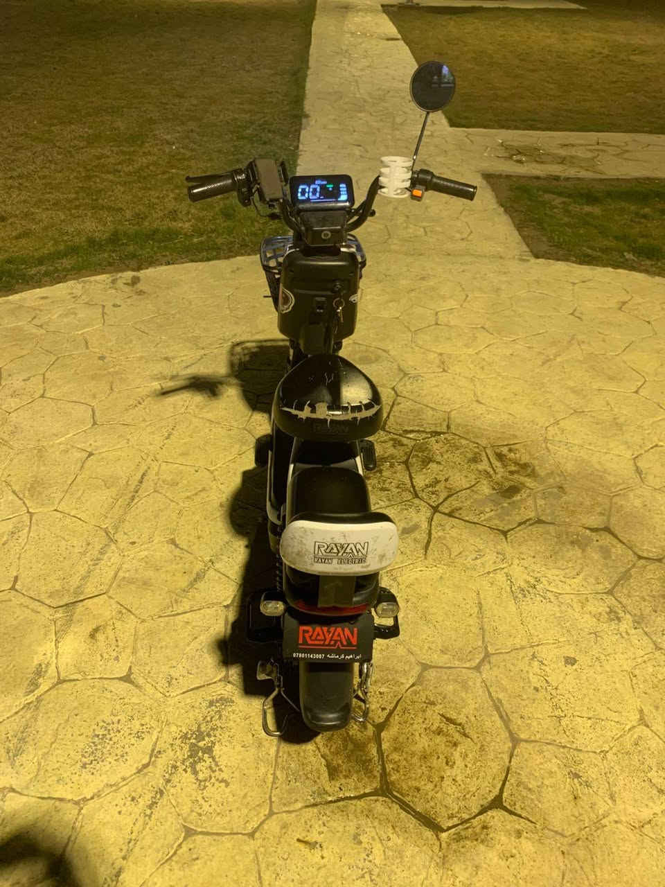 سلام عليكم دراجه ريان حجم ١٤ لون ابيض نظافه ٨٠ ٪؜ اربع بطاريات والدراجه موديل ٢٤ فقط بيه عطل اشاير واكفه العنوان دوره ابو دشير للأستفسار فقط ماسنجر


**إذا كنت صاحب هذا الإعلان وتريد حذفه لأي سبب، رجاءا أرسل رسالة إلى الدعم الفني**