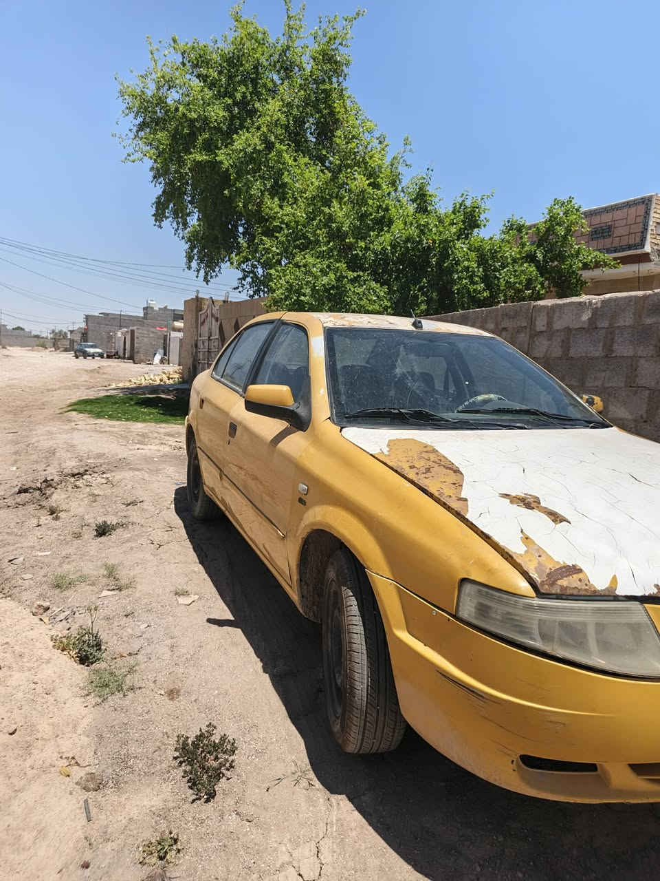 سلام عليكم 
سنمد سورن موديل 12  
يرادلها ترتيب وصبغ 
 كير جديد 
محرك نضيف 
تخم تاير 
حداديه نضيفه
سعرها 15 ورقه وبيها مجال 
عليها هيئه 
يعني ابيع ومالي شغله بيها 
راعيها يريد تحويل 
مكانها واسط
***********
