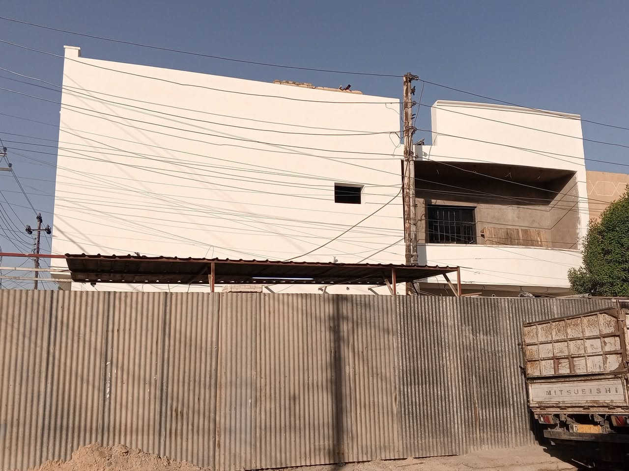 وجراره اوسقل ونثره  وتشميع

وهذا رقمي ***********  والساب موجود
