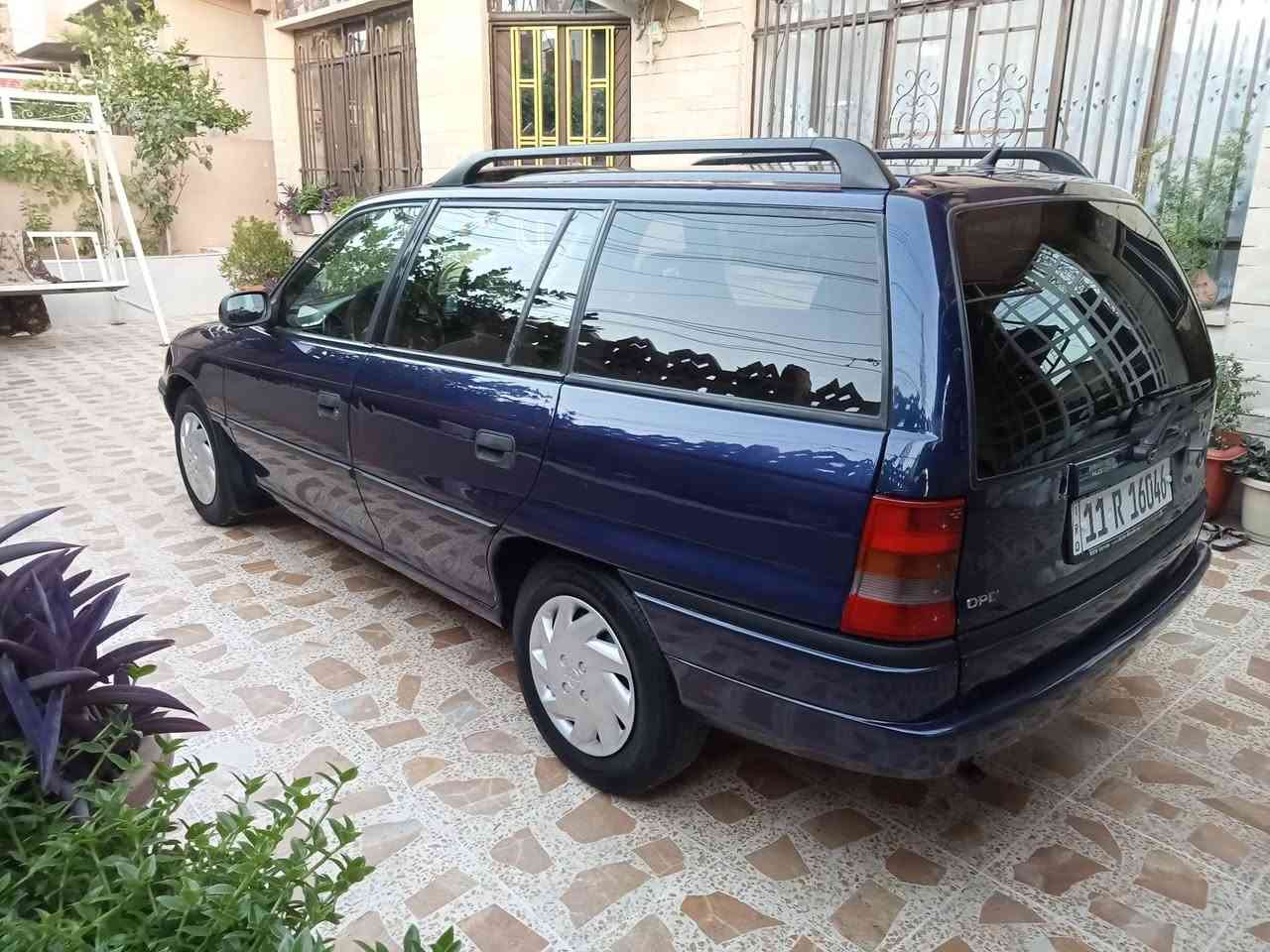 استره للبيع وارد ياباني محرك 2000 تبريد بلادي شغال موديل 95 رقم بغداد جديد سنويه جديده دوير او دوسات بلادي صبغ جاملاغات الخلفي ولسقف رش مكاني موصل حي عدن *********** كورك ***********
