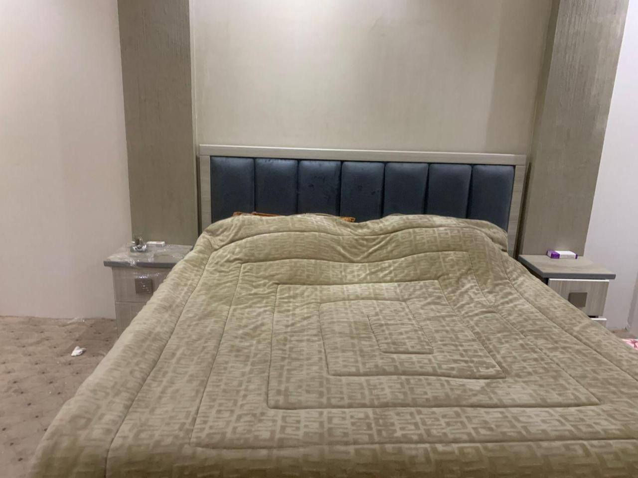 غرفه نوم نضيفه جدا سعر مش هتلاقي زيه الغرفه كامله مع المرتبه 
السعر ٧٥٠ 
حي القادسية 
https://chat.whatsapp.com/EfFRFtunWjfDtaWmAWPh1M?mode=gi_t


**إذا كنت صاحب هذا الإعلان وتريد حذفه لأي سبب، رجاءا أرسل رسالة إلى الدعم الفني**