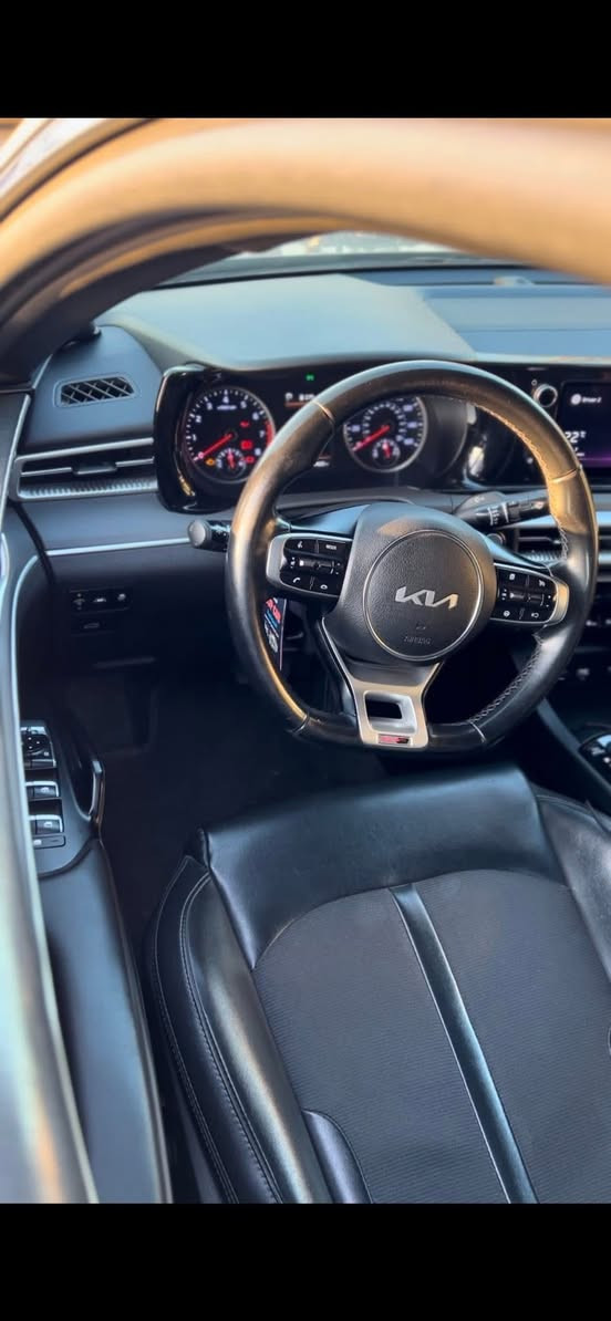 كيا كي فايف جيتي لاين 2022
رقم اربيل

لون /سمنتي 

حجم المحرك 16T

ماشي / 97 كيلو متر

ضرر / جاملغ خلفي ربع رش معبارد باب

بدون بانوراما /مواصفات/تحديد مسار/ تثبيت سرعه/مانع انزلاق/ رادار امامي /كشن جلد اسود / تشغيل عن بعد / بصمتين / شحن لاسلكي/ 4 وضعيات قيادة/  باقي المواصفات معروفة

سيارة باسمي تحويل ثاني يوم 

سعرها اتصل عل رقم 

***********

***********
