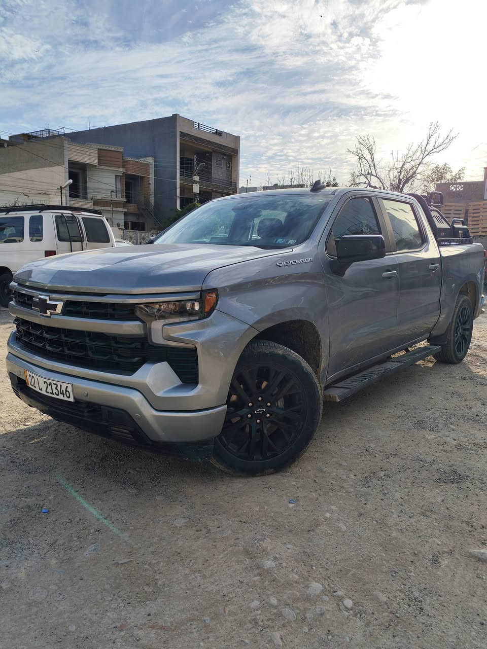 سلفرادو 2023 سياره جديده مواصفاتlt معروف فور ويل محرك ٤ سلندر توربو ماشيه ٣٠ الف كم بيه قطعتين صبغ بدون دواخل سياره جاهزه السعر 310 وبي مجال للطيبين مكاني اربيل *********** واتساب
