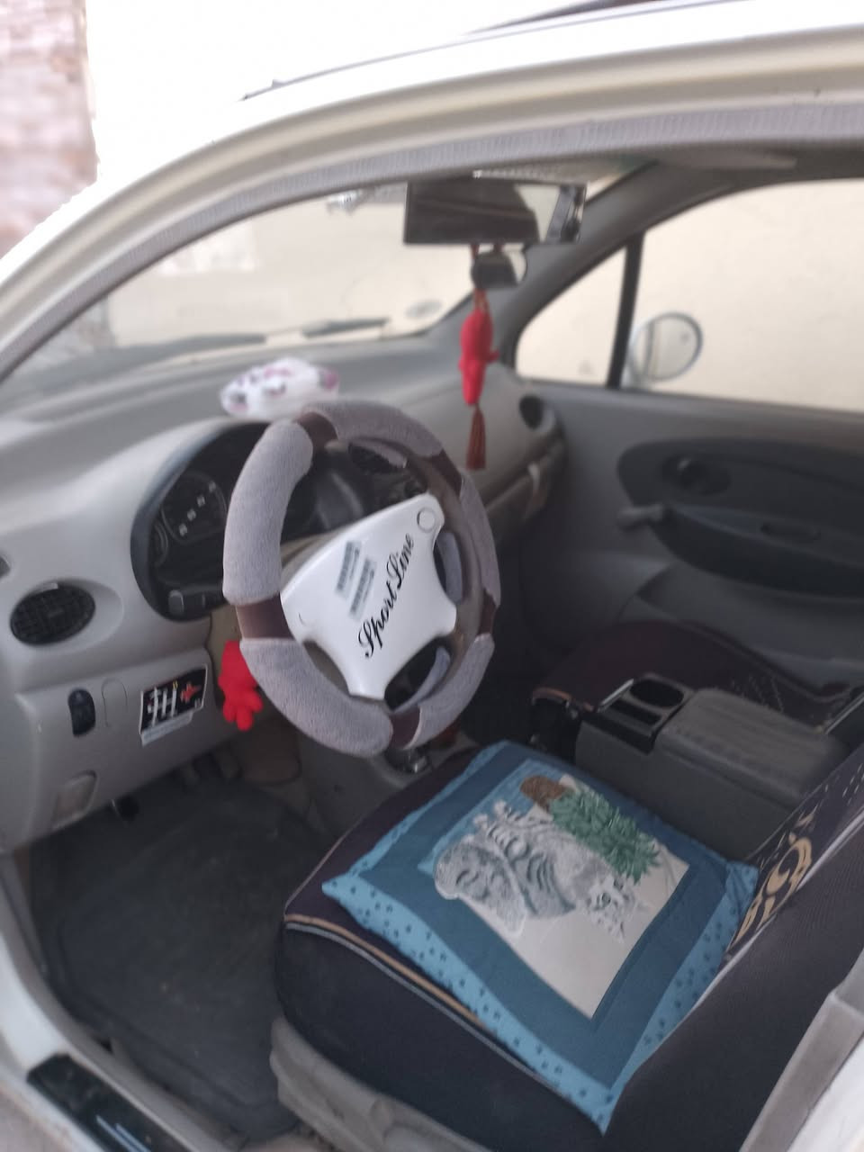 السلام عليكم 
سيارة كوكو للبيع 
الضرر باب السايق والجاملغ فقط على بارد 
الموديل 2012 رقم نينوى الماني 
شرط التحويل 
السعر 28 وبيها مجال 
الشراي يتصل على الرقم ***********
