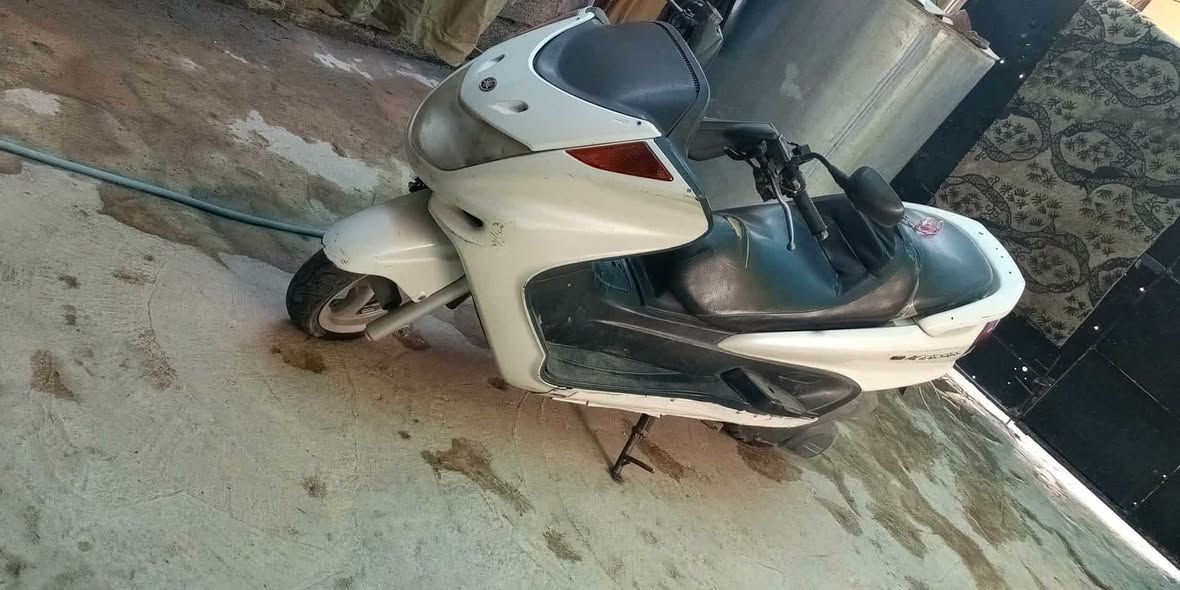 ماطور ماجسته كهربائيات كله شغاله محرك ما مفتوح كلشي بلادي افحص وخذ سعر ٤٠٠ اتصال عل رقم كركوك حي العسكري 

***********
