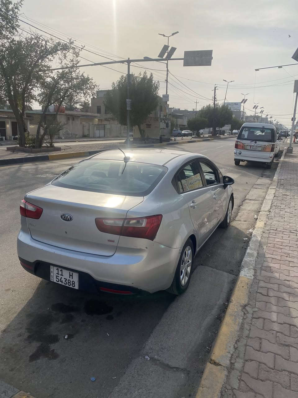 كيا ريو ٢٠١٦
سلام عليكم 
كيا ريو ٢٠١٦ وارد امريكي محرك ١٦٠٠ جي دي اي  
ضربته خلفيه باب خلف السايق وجاملغ وقبغ جنطه
وبيها كم قطعه بارد بالعراق 
كير محرك مكفوله 
غرفه نضيفه 
***********
