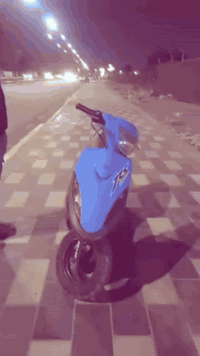 دراجة ماكس عدلة للبيع والمكينة ممفتوحة سعر 600 قفل وهاذا واتساب 077749...