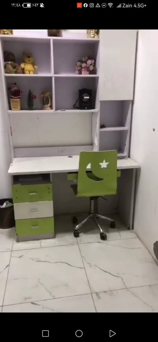 غرفه شبابيه متكونه من ٤قطع
السعر ٢٢٥وبيه مجال


**إذا كنت صاحب هذا الإعلان وتريد حذفه لأي سبب، رجاءا أرسل رسالة إلى الدعم الفني**
