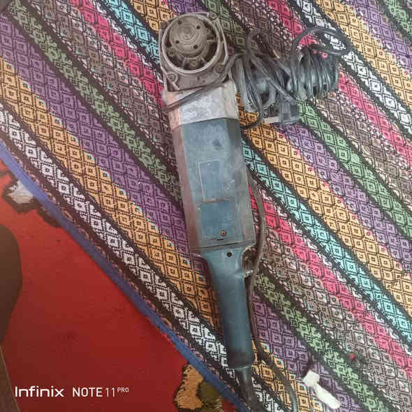 كوسره المانيا بوش عدد ٣
الوحده ب٥٠الف بيه مجال صغير ب٤٠
دريل الياباني سعره،٥٠بي مجال 
التفاصيل باقي موجود على الرقم 
الاستفسار ***********
مكان البلديات قرب فلكه حمورابي قرب مشتل عيون البلديات
