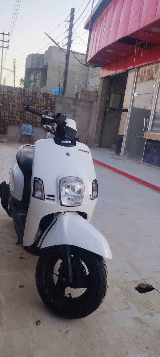 سلام عليكم دراجه ماكس بوليس نوزل للبيع 
كهربايات شغاله مكينه نكره سلف بكل وقت تخبل مكينه شلعه ومعدل بلاديه خرسه متسمعله صوت زوج تايرات جدد كشن مدوشم جديد دراجه تخبل ماموكفتني بشارع دبلات كلهن شغالات بريكات مضبوطات مكينه تخبل دراجه نصبه مالته حلوه كاعده بس راعيه محتاج ويريد يبيعه السعر 550 
مكاني ديالى بعقوبة الكاطون قرب مكتب بيروت 
رقمي ***********
وبل عافيه عل ياخذه
