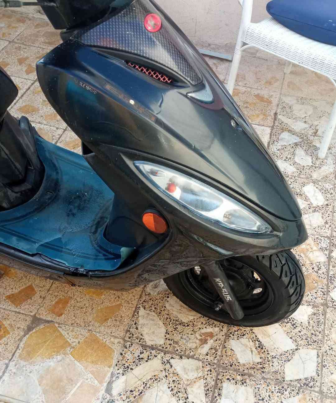 سلام عليكم دراجة  كامكو جي فور مال حاوية ورقة الحاوية وياهة علگت ولف وسويتهة بلخان الدراجة مشتريهة م البياتي ب800كهربائيات شغلة اشاير كلة شغال دبلات شغالة دراجة اريدهة525 للاستفسار على الرقم *********** مكاني. كوفة البو حداري
