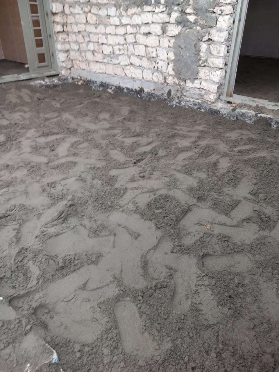 سلام عليكم يوجد كادر تنضيف بيوت بسعار مناسبه هاذ رقمي ***********
