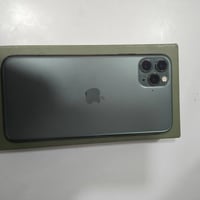 ايفون 11 برو ماكس اللون زيتوني جهاز نضيف كلش مساحته 256GB الجهاز فقط ش...