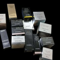 شانيل وديور • ١٤ قطعة • عيوب بسيطة