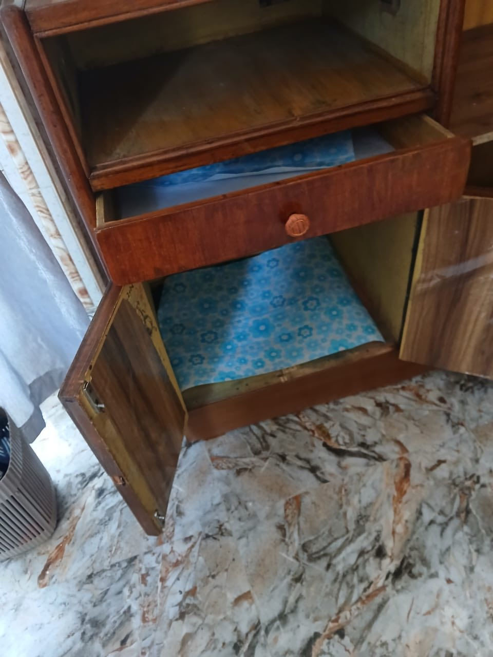 كنتور للبيع سعره ٧٠ تكمه وثكيل


**إذا كنت صاحب هذا الإعلان وتريد حذفه لأي سبب، رجاءا أرسل رسالة إلى الدعم الفني**