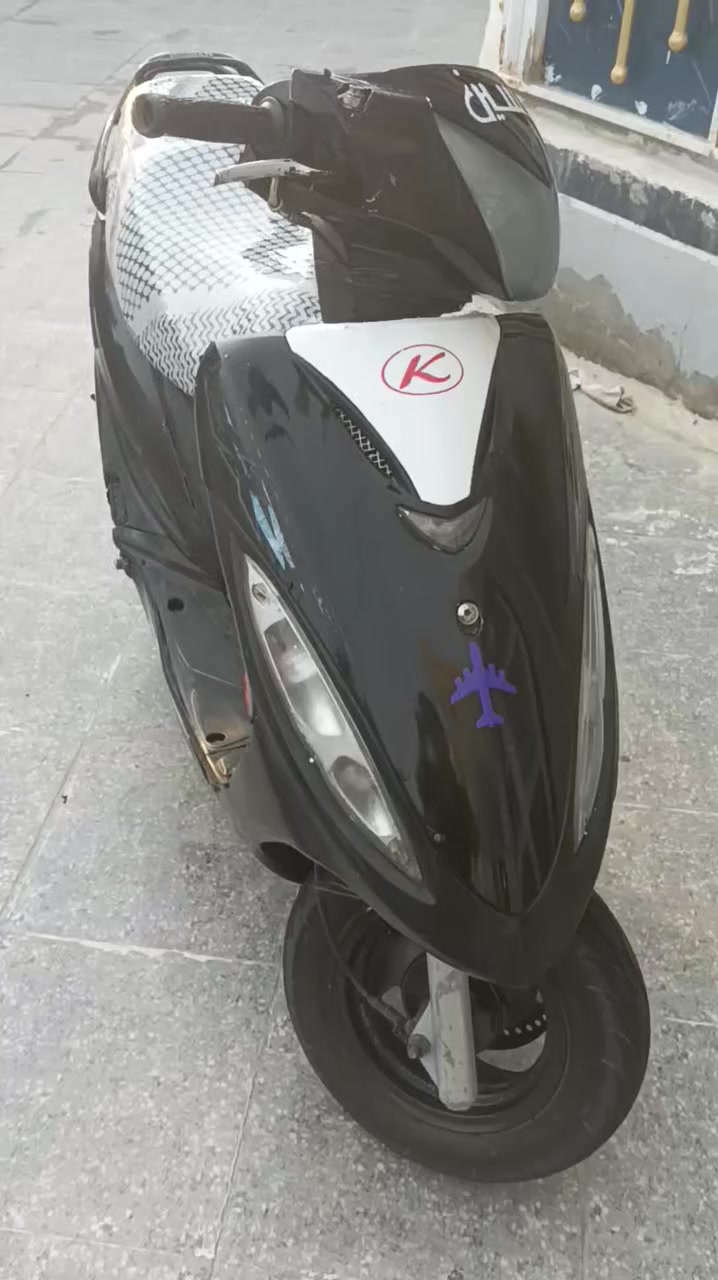 دراجه جي فور كامكو
السعر،350
***********
