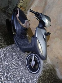 دراجه عدله 120 ما شاء الله حلوه مكانه بغداد غزاليه السعر 400 وبيها مجا...