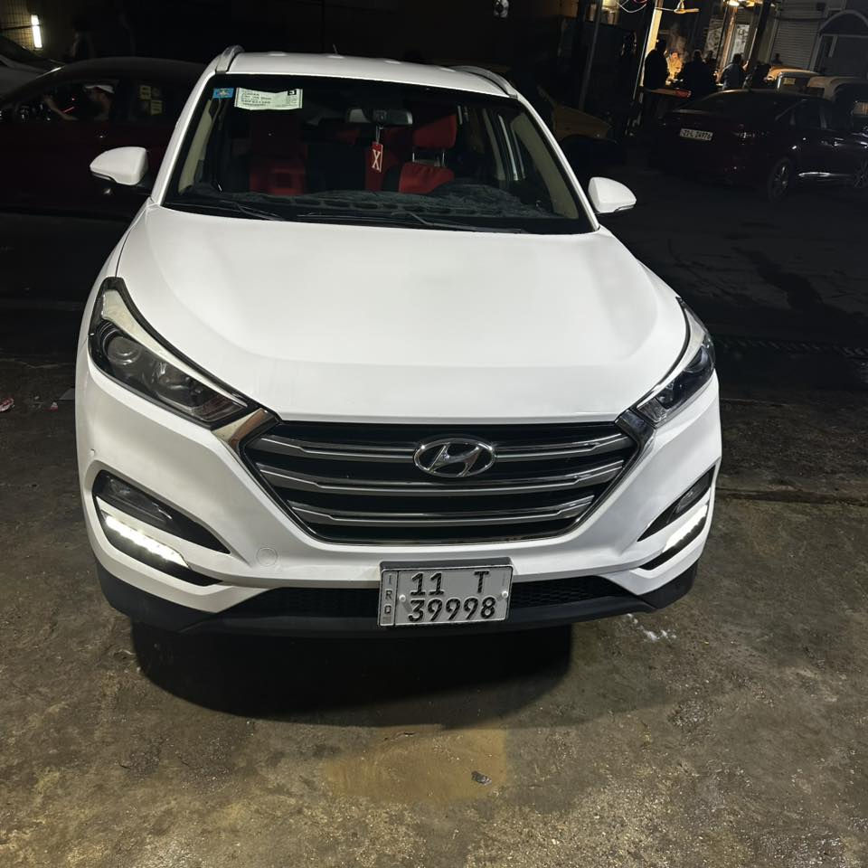 سلام عليكم توسان خليجي موديل 2018 بيه بس بارد  السعر 178     مكان بغداد   *********** ماشيه  67
