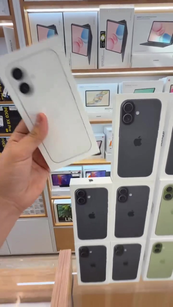 🔥 iPhone 17 Pro Max وصل… والفرق يبان من أول نظرة!
أداء احترافي • تفاصيل أدق • وأناقة تخطف العين 🤍🧡🖤

📱 نسخة 256GB متوفرة
📲 SIM / eSIM
💳 إمكانية الشراء بالأقساط عبر ماستر كارد الرافدين

لا تدور أكثر… أقوى سعر تحصله عند مركز سونك 🔥
📍 بغداد المنصور – 14 رمضان مقابل مطعم الساعة سابقاً
📞 ***********
📞 ***********

#سونك_موبايل #iPhone17ProMax #Apple #عروض_العراق #بغداد تقسيط هواتف_ذكية

