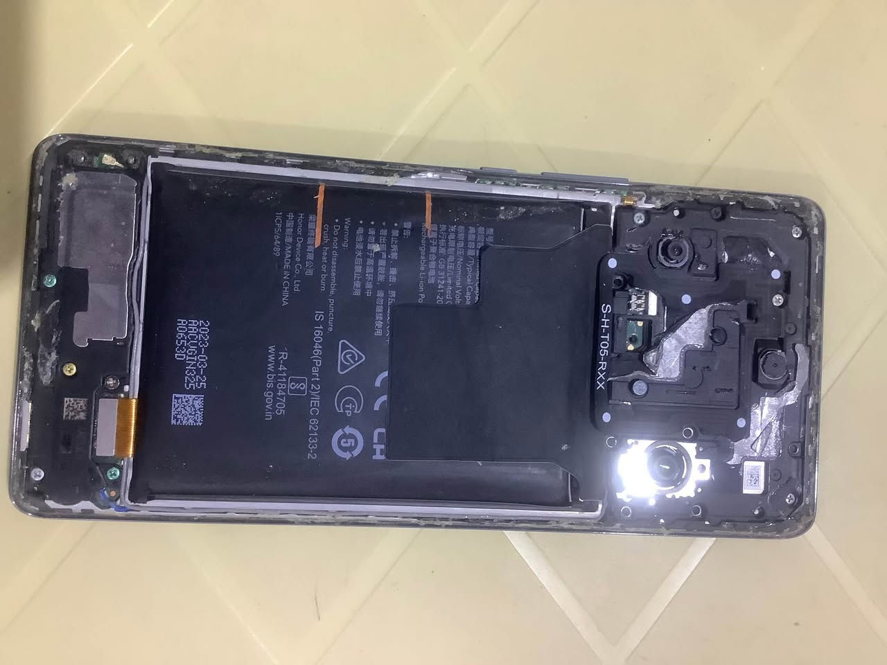 سلام عليكم شباب جهاز كله شغال ومرتب فقط البطاريه منفوخه وبي فطر بشاشه بس أصلا ممبين الفطر  وكلشي مبين بصور للمراوس او بيع بغداد, العراق


**إذا كنت صاحب هذا الإعلان وتريد حذفه لأي سبب، رجاءا أرسل رسالة إلى الدعم الفني**