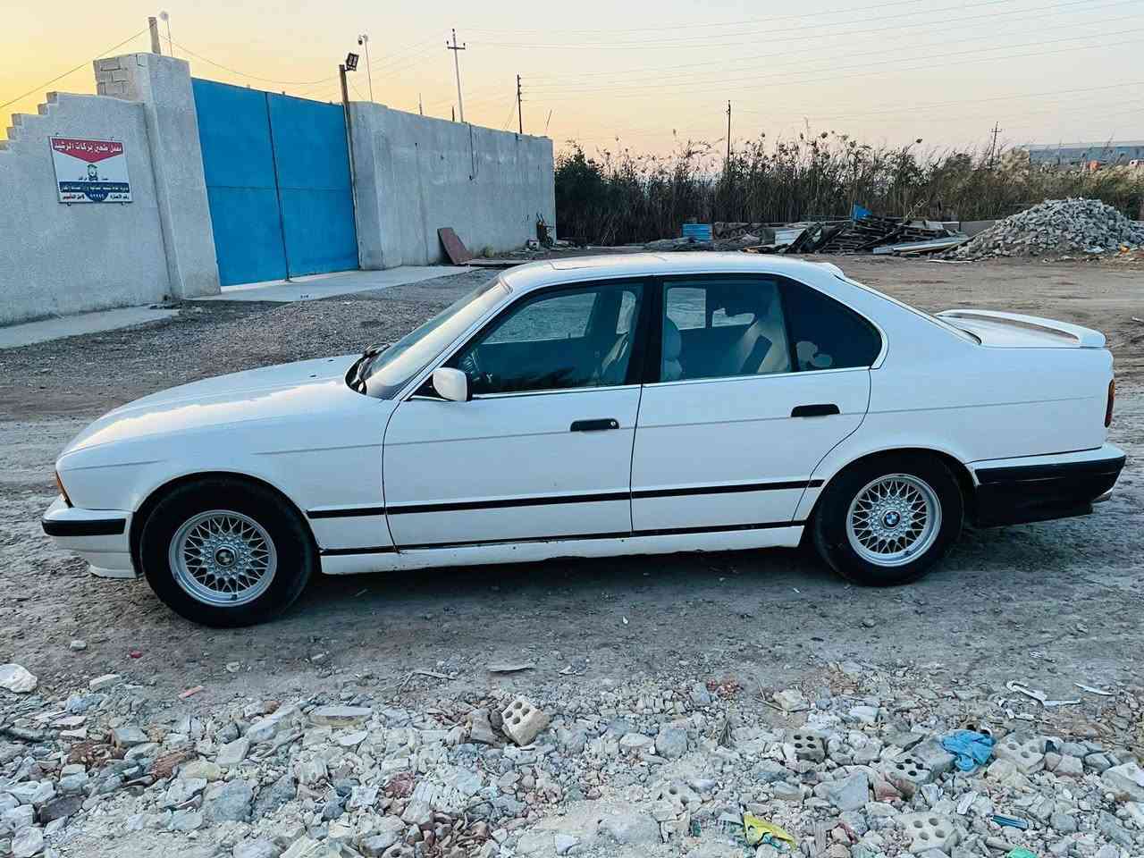 سلام عليكم بي ام لبيع مكفواله ***********
