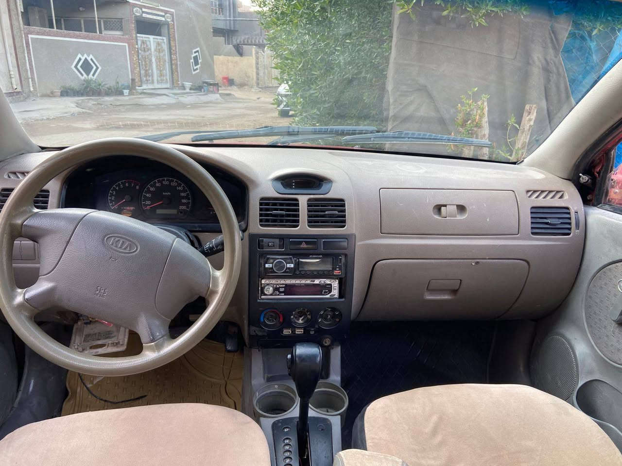 سلام عليكم كيه ريو 2005 بسمي تبريد ميتشغول مكينه بيه خيط تبخير مكاني بابل باب المشهد السعر 37  بيها مجال السياره كوله وضحه
***********
