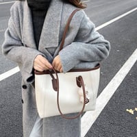 اخر قطعة • بنات • توصيل مجاني