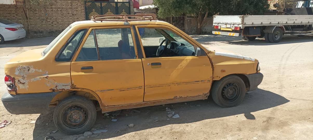 سلام عليكم عندي سايبه ادوات ادوات مكينه وكير وتايرات شغاله ب4اوراق ديوانيه ***********
