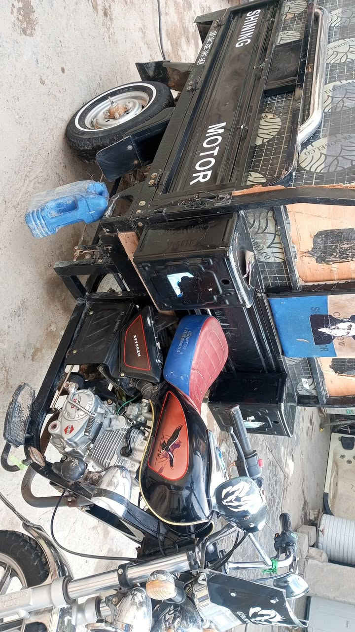 السلام عليكم شباب ستوته للبيع موديل 23 شهر ال6 نضيفه و بلاديه و كفاله عامه السعر مليونين و 250 و بي مجال قليل مكاني بغداد رقمي ***********
