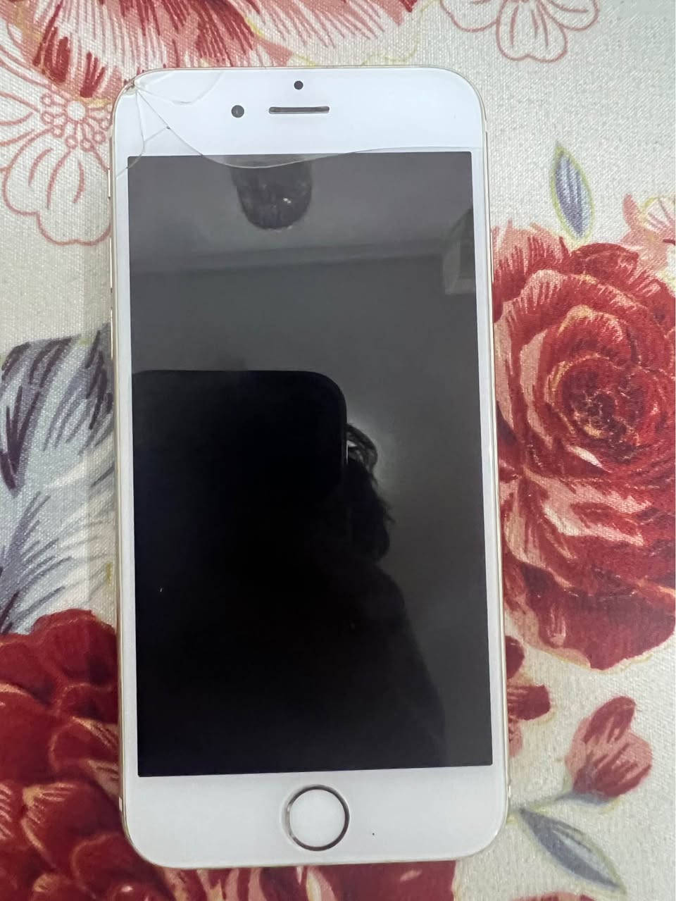 السلام عليكم ايفون ٦ عادي ذاكرة ١٢٨ شغال مبدل فقط بطارية او بي ضربه بزاويه الشاشة ماماثر على الاستخدام السعر ٨٥ الف او بي مجال العنوان بغداد شالجية للتواصل خاص بغداد, العراق


**إذا كنت صاحب هذا الإعلان وتريد حذفه لأي سبب، رجاءا أرسل رسالة إلى الدعم الفني**